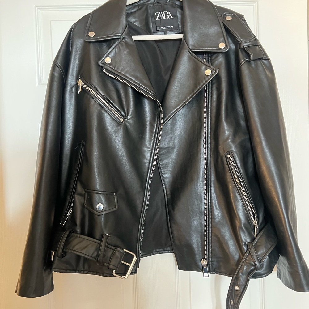 Zara Women's Black Leather Jacket